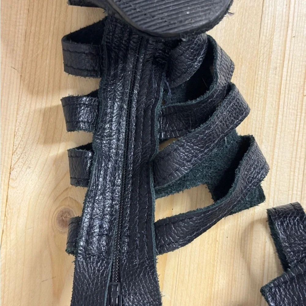 Vegan Leather Handcrafted Gladiator Sandals. Size 4/5t. Great Condition